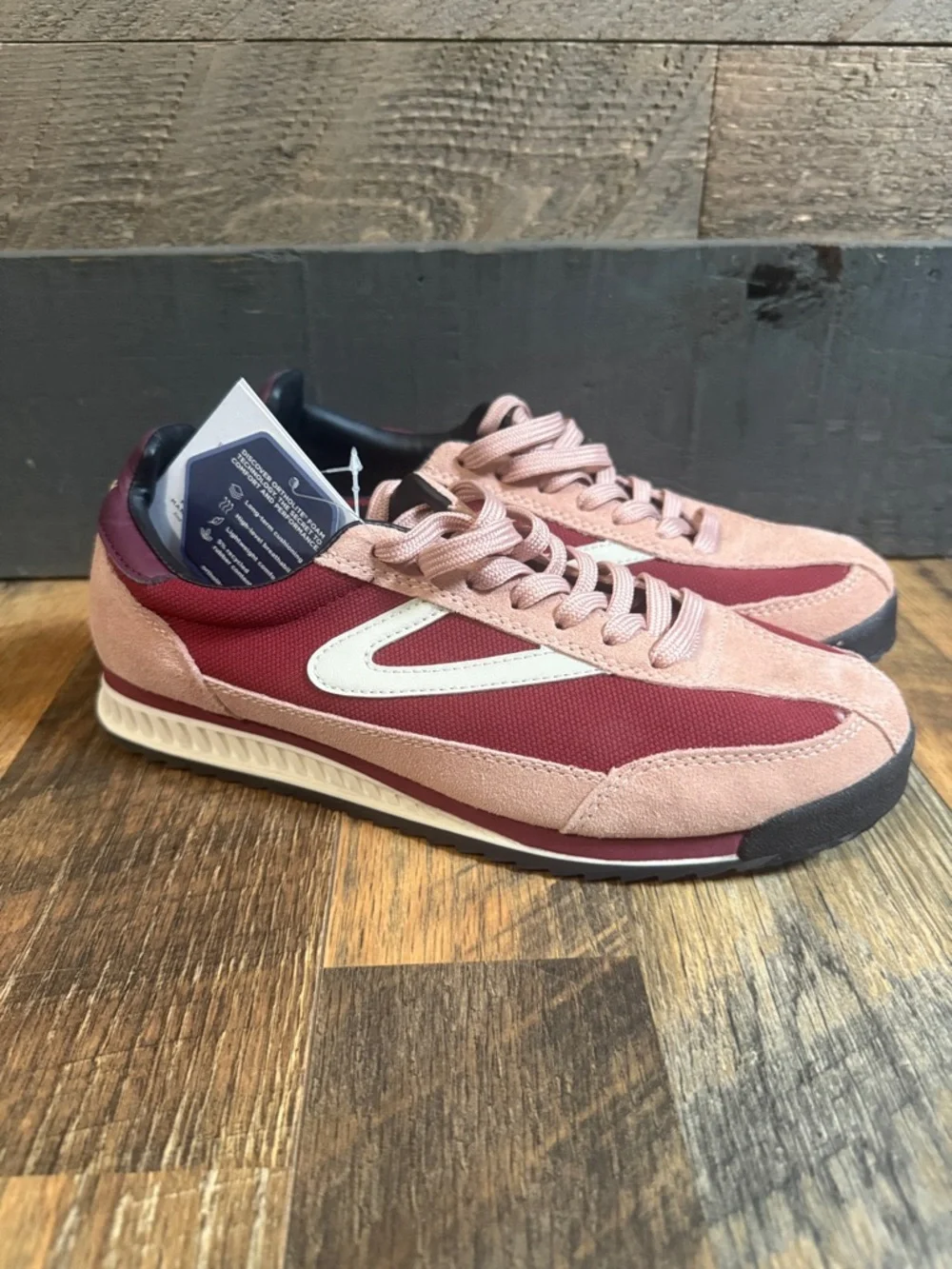 Tretorn Rawlins 2.0 Burgundy Pink Suede Sneakers Size 8.5 Women NWT - Picture 3 of 9